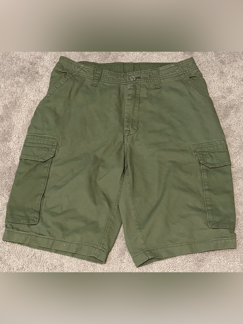 True Religion Men's Cargo Relaxed Fit Green Shorts Size 34 Fits 32x12 **READ